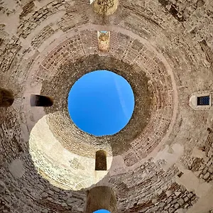  Apartment Diocletian Wine Ii